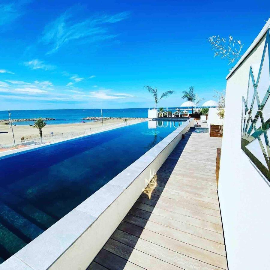 Luxury Mind Vue Exceptionnelle Pied Dans L'Eau Parkings Prives 2 Places Climatisation Hyper Centre Logement D'Exception La Grande Motte Exterior photo